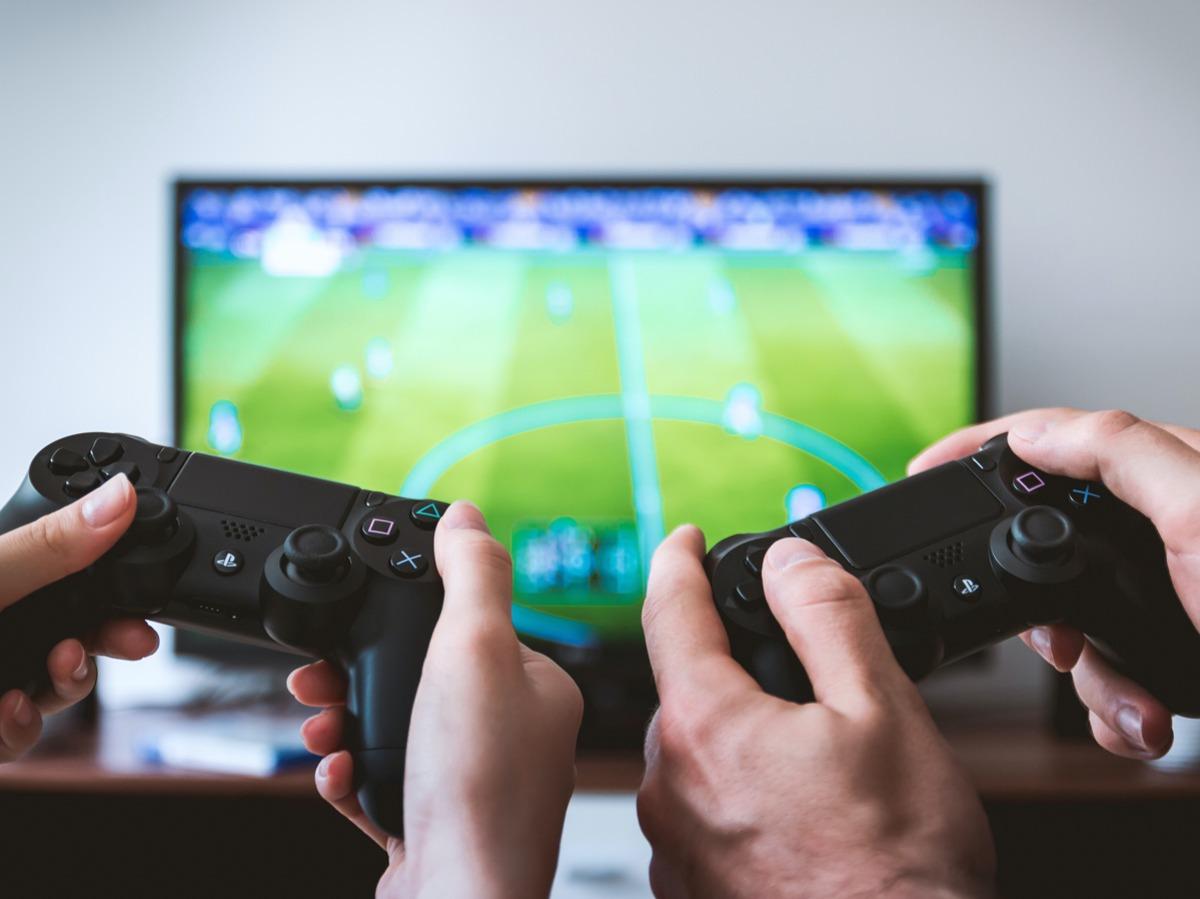 Lomba Esport FIFA 2026 (PS4)